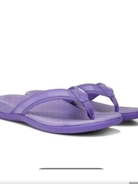 Tide ll sandal lavender great condition!